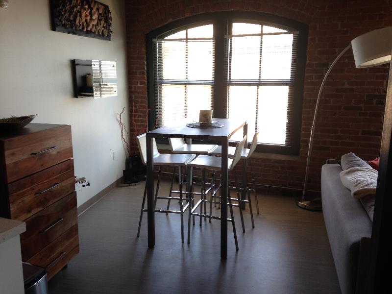 Studio bed, 1 bath apartment for rent at 381 Congress St Unit Aaa, Seaport District — photo 10 of 25