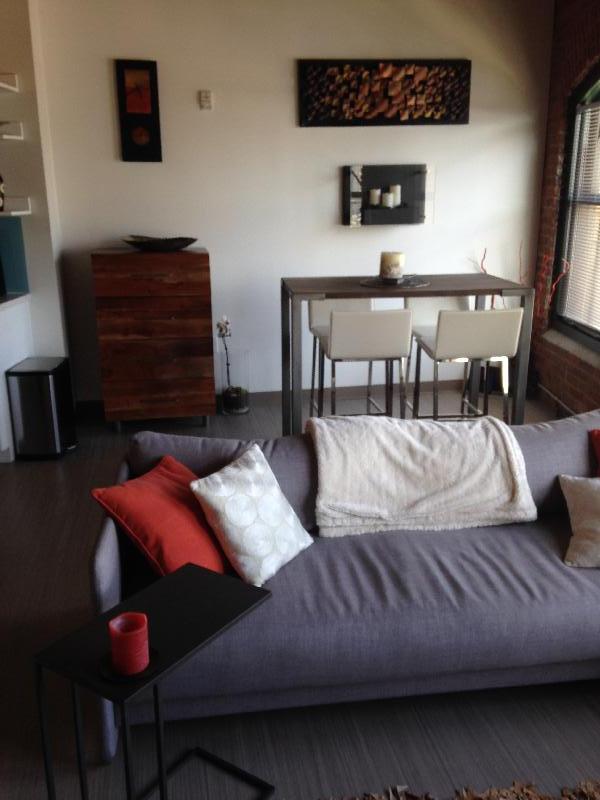 Studio bed, 1 bath apartment for rent at 381 Congress St Unit Aaa, Seaport District — photo 9 of 25