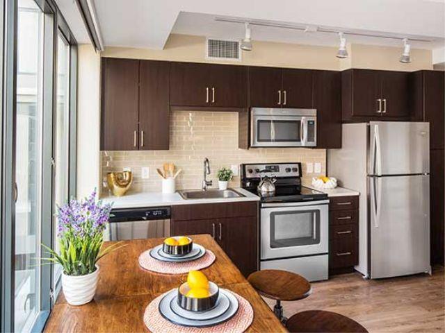Studio bed, 1 bath apartment for rent at 45 Stuart St Unit 001, Theatre District