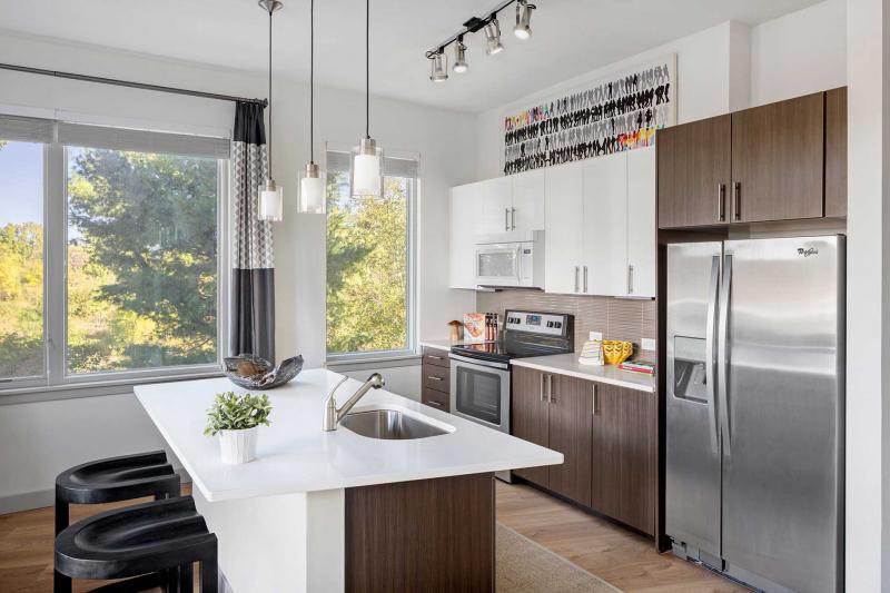 3 bed, 2 bath apartment for rent at 165 Cambridge Park Dr Unit ##, Cambridge — photo 4 of 6