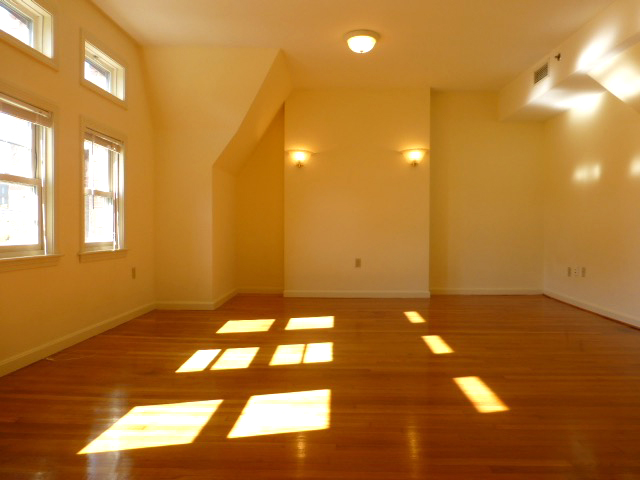 1404 Beacon St, Coolidge Corner