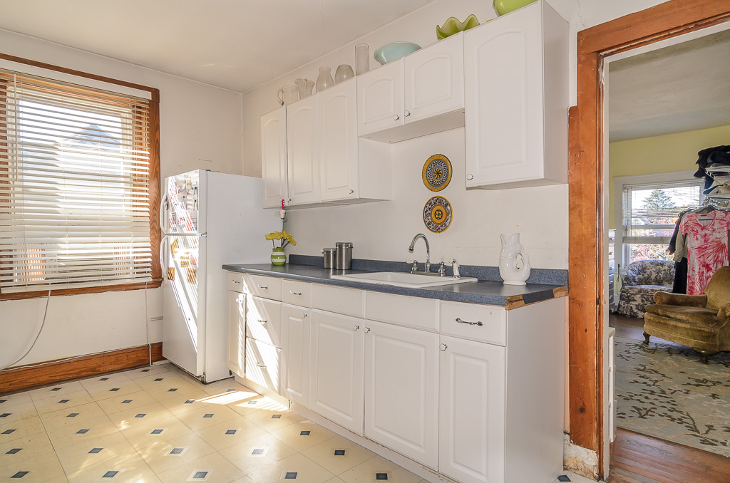 2 bed, 1 bath apartment for rent at 95 Coolidge St Unit 4, Coolidge Corner — photo 3 of 20