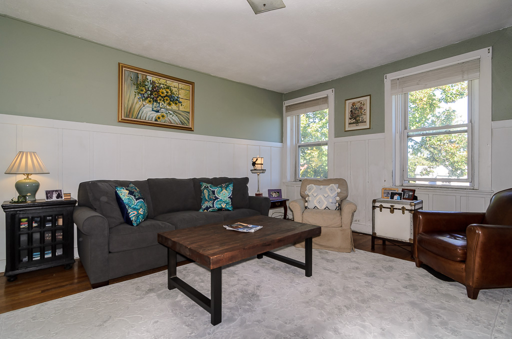 2 bed, 1 bath apartment for rent at 95 Coolidge St Unit 4, Coolidge Corner