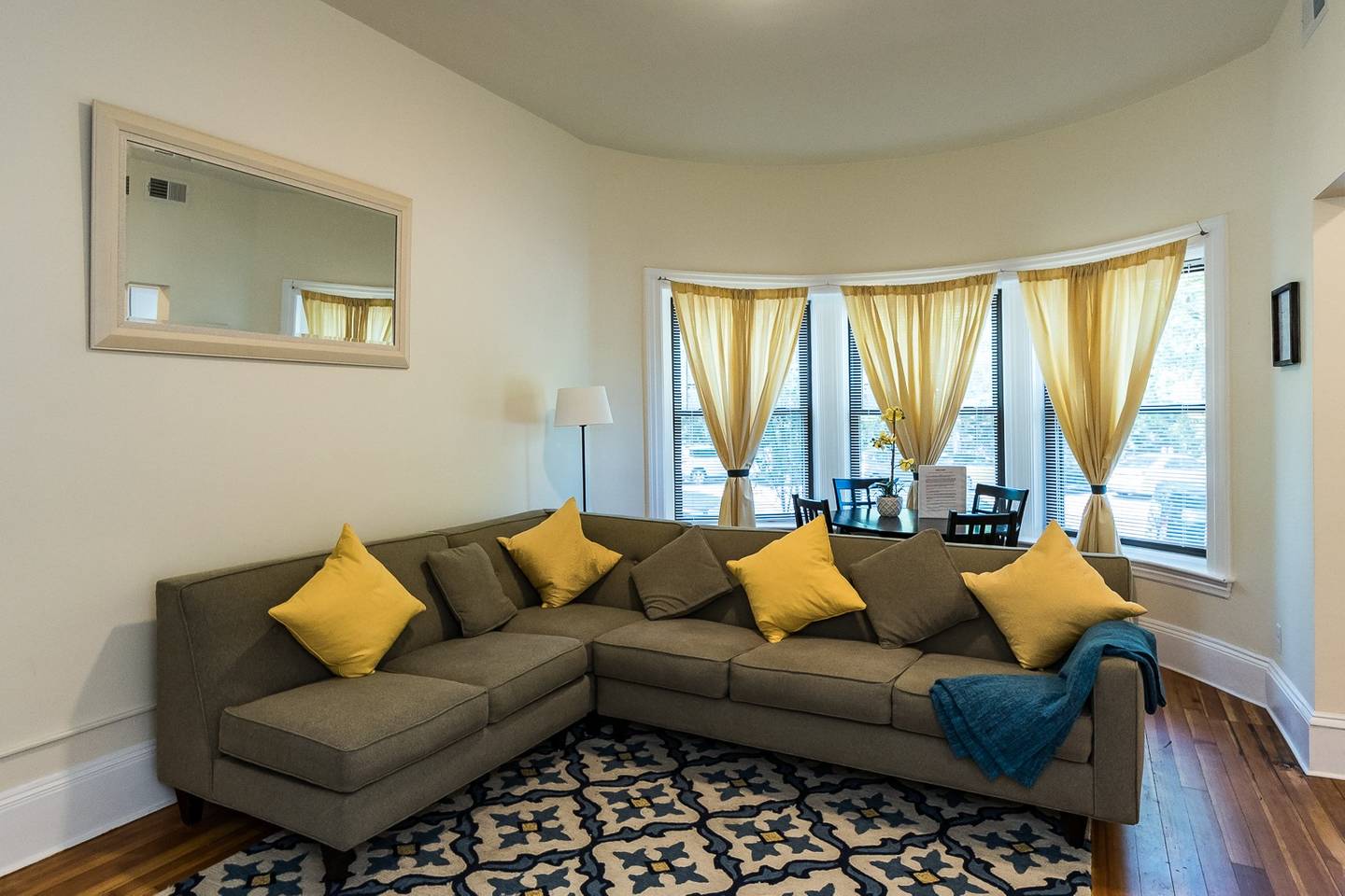 1463 Beacon St, Washington Square