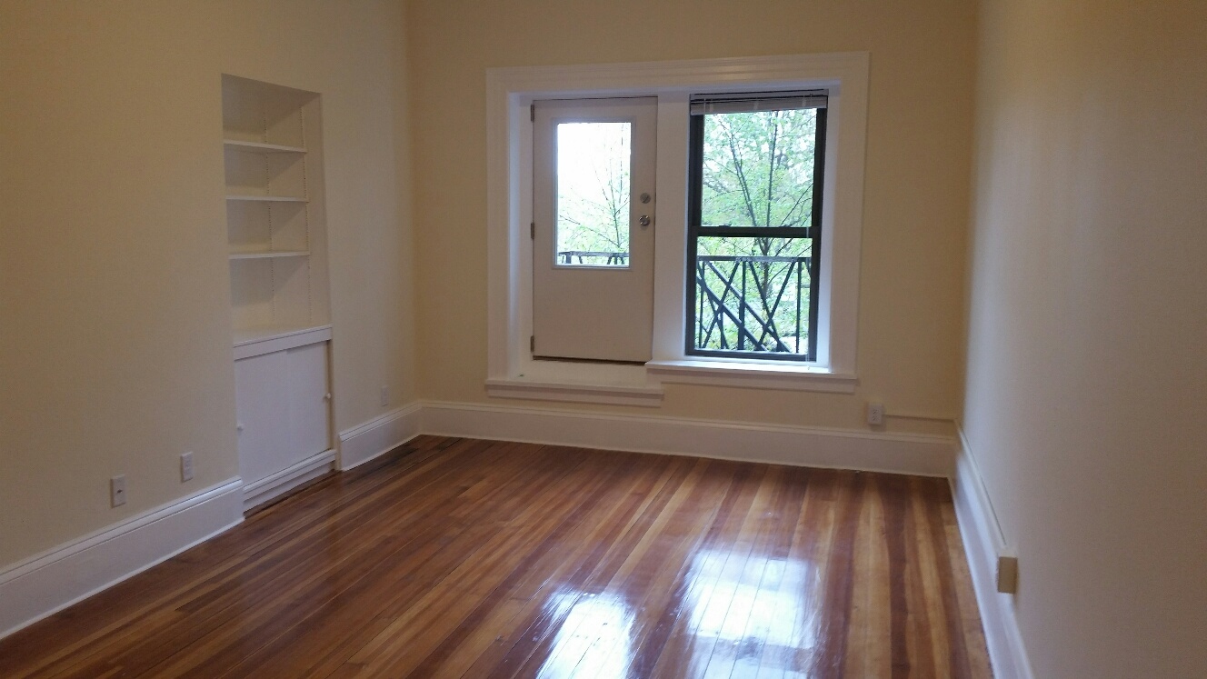 1463 Beacon St, Washington Square