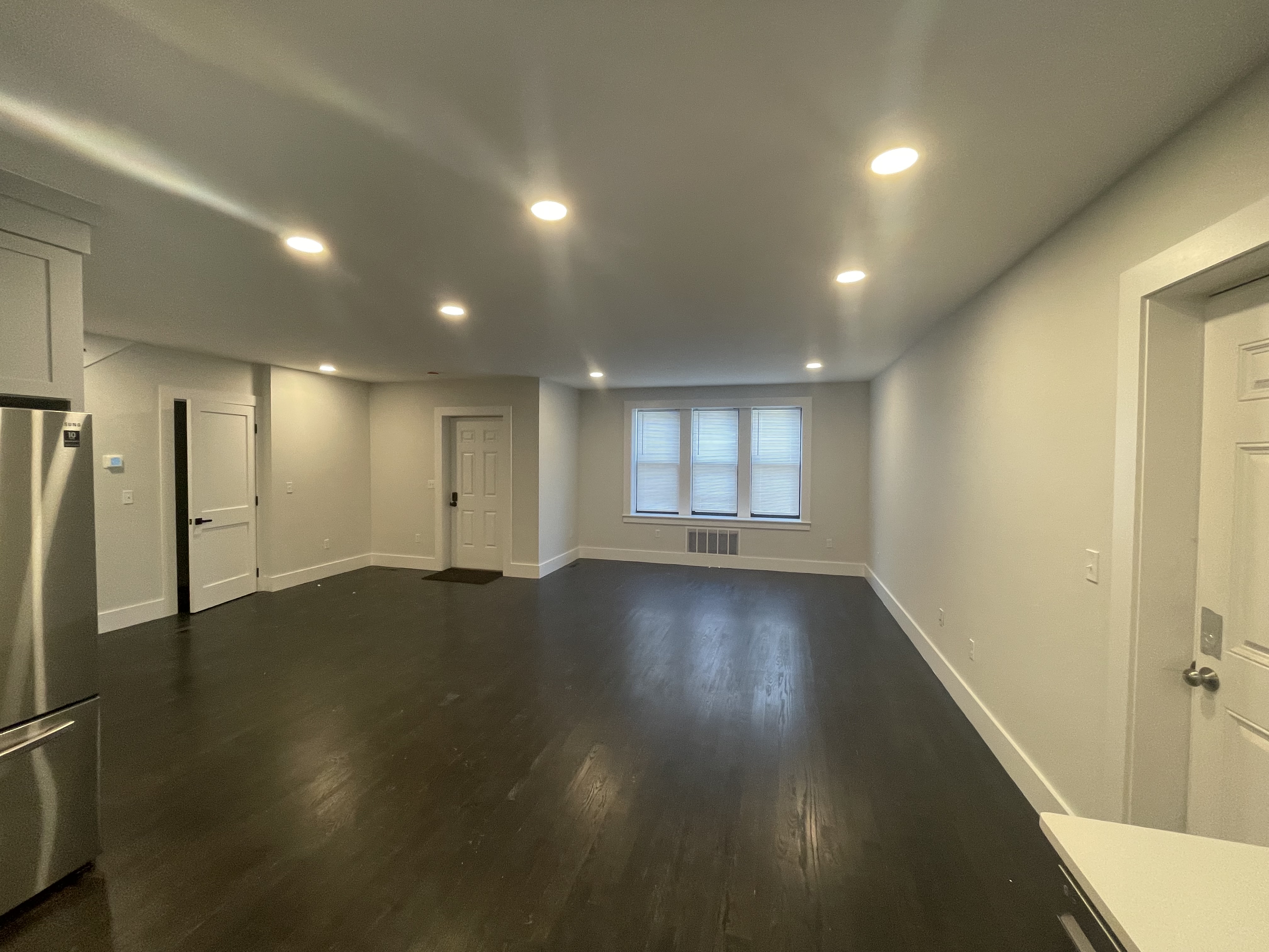 4 bed, 4+ bath apartment for rent at 52 Walnut St Unit 1, Dorchester — photo 4 of 28