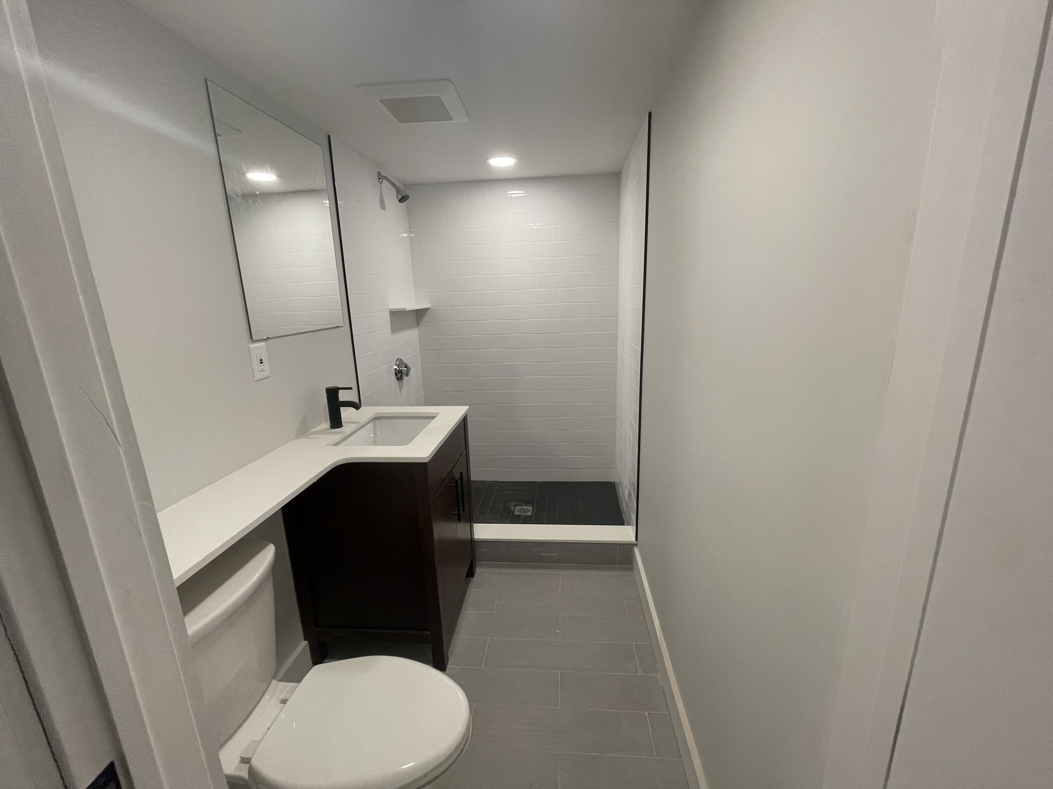 4 bed, 4+ bath apartment for rent at 52 Walnut St Unit 1, Dorchester — photo 9 of 28