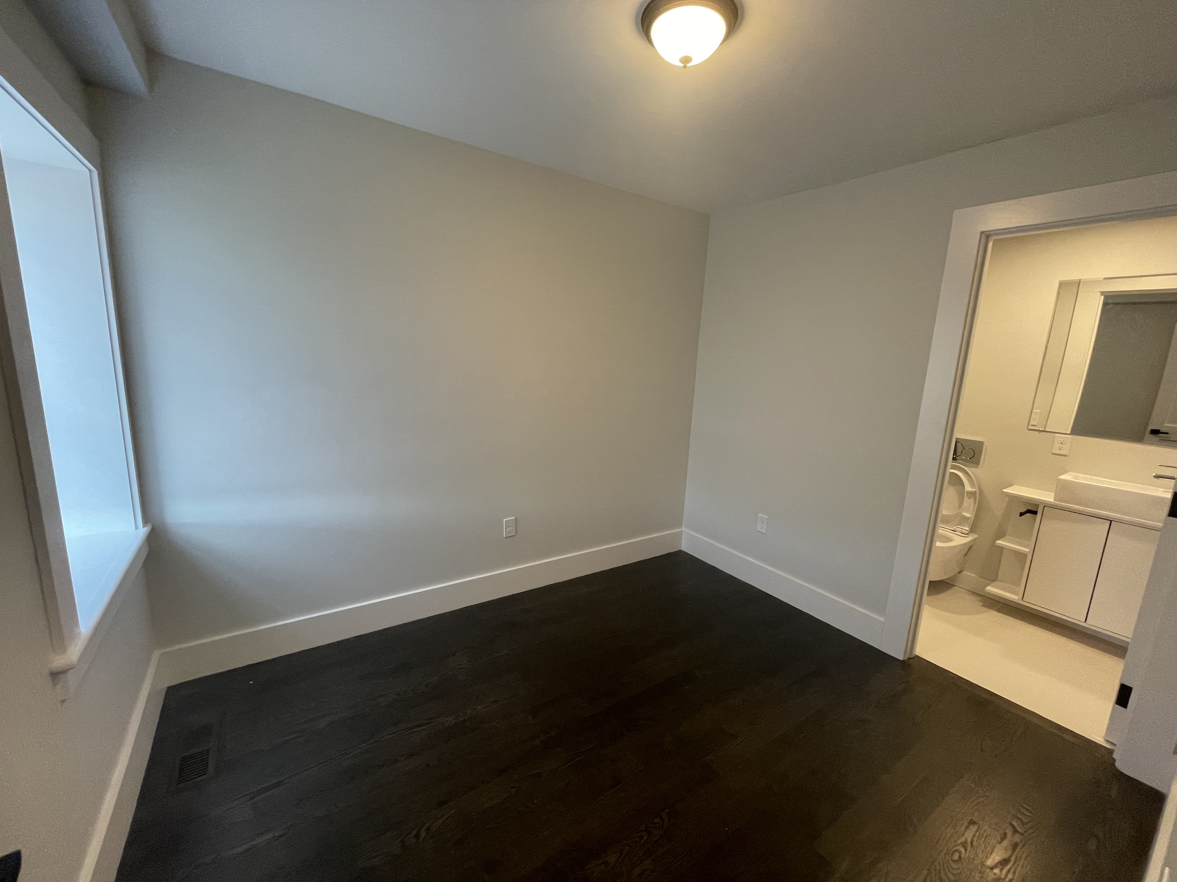 4 bed, 4+ bath apartment for rent at 52 Walnut St Unit 1, Dorchester — photo 24 of 28