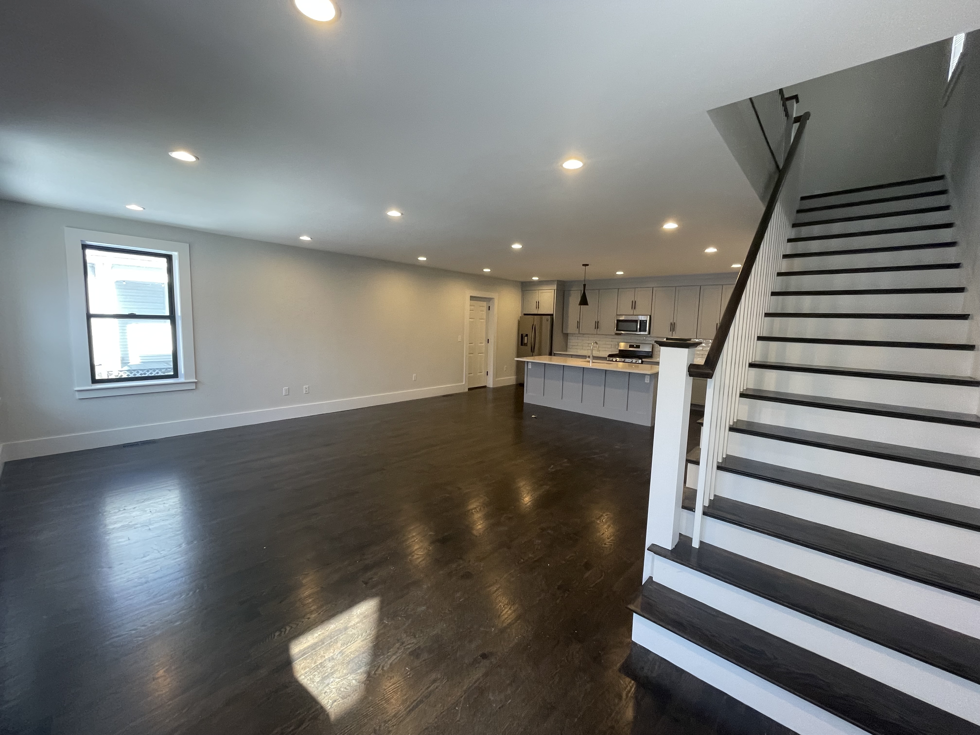 81 Walnut St, Dorchester