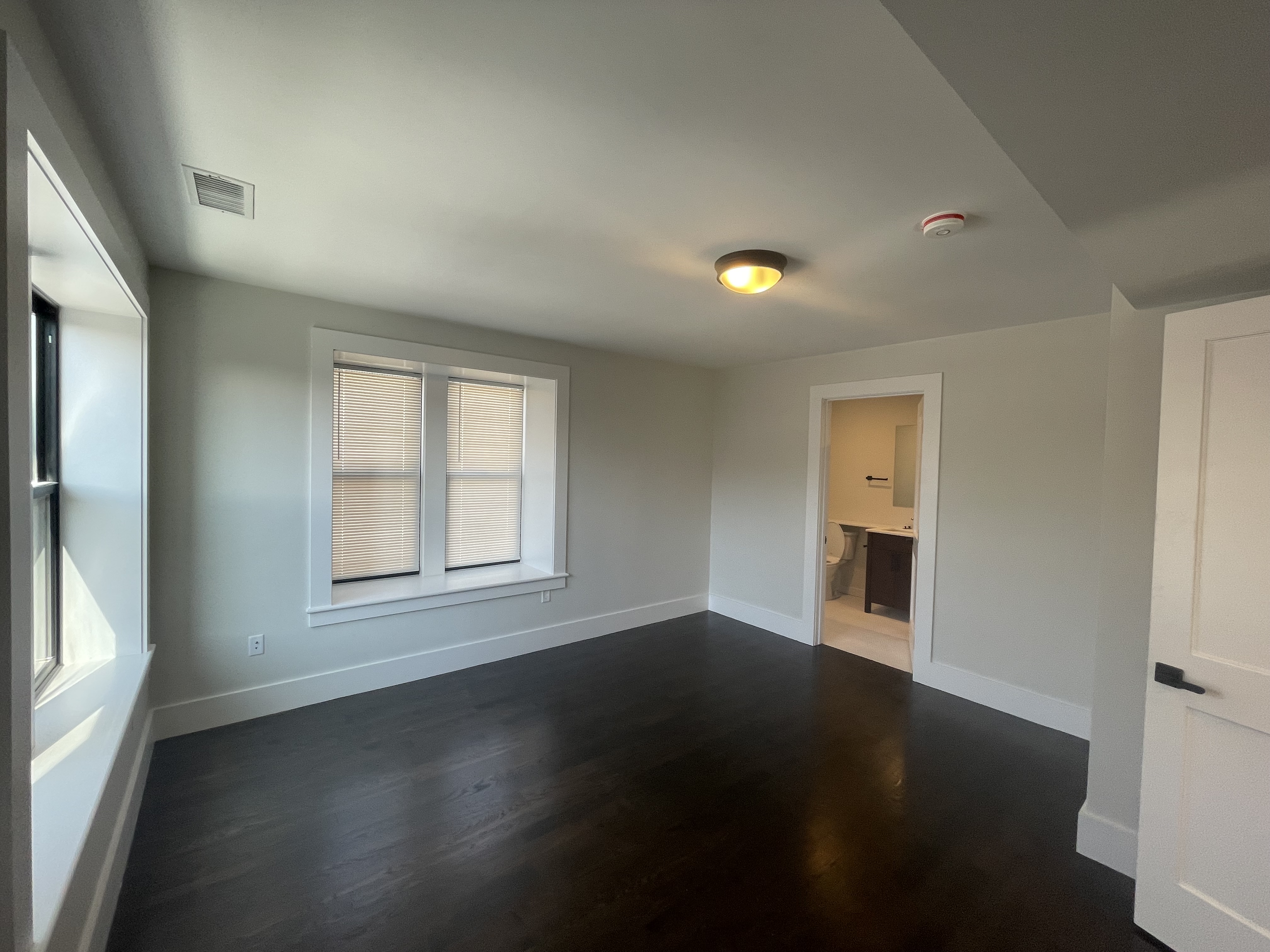 81 Walnut St, Dorchester