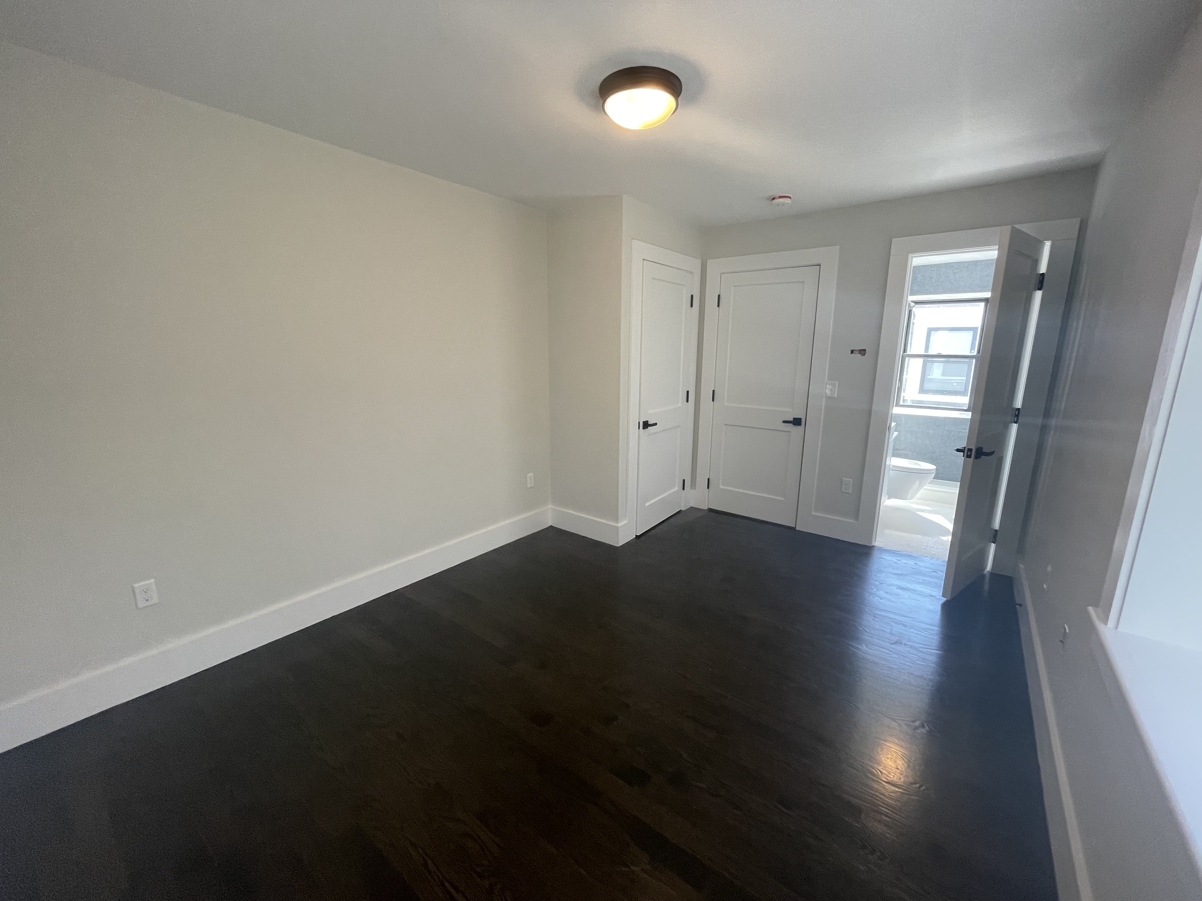 81 Walnut St, Dorchester