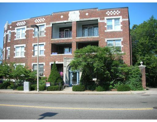 321 Huntington Ave, Jamaica Plain