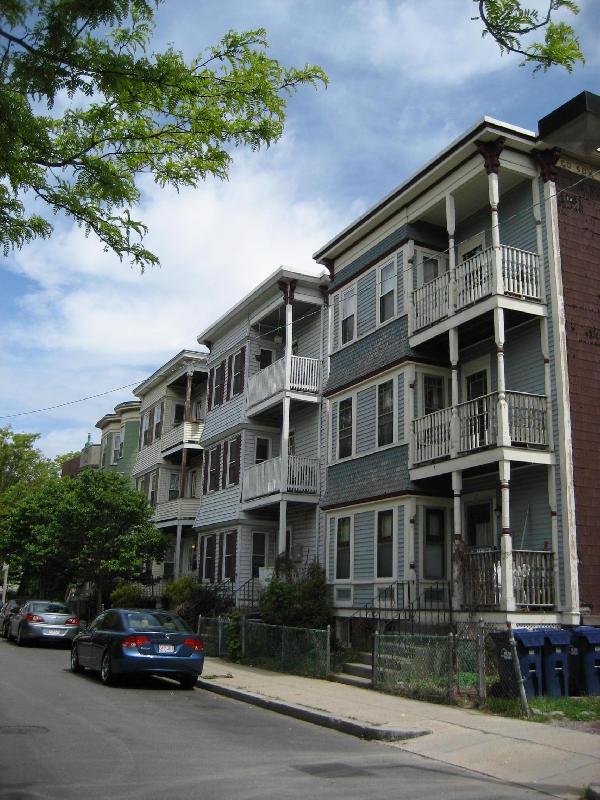 62 Brookside Ave, Jamaica Plain