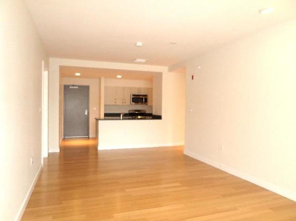 601 Albany St, South End