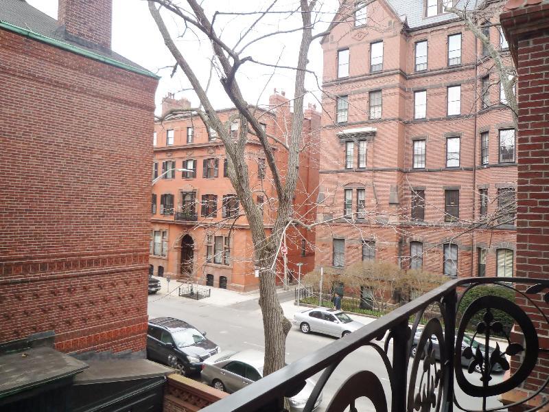 195 Commonwealth Ave, Fenway