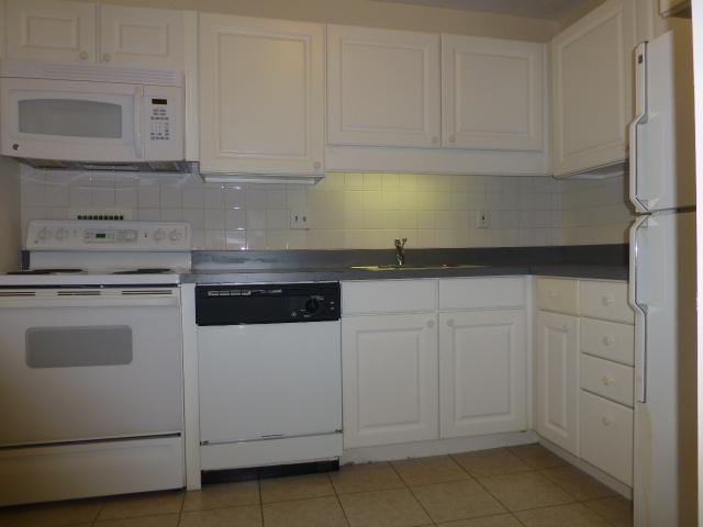 101 Monmouth St, Longwood