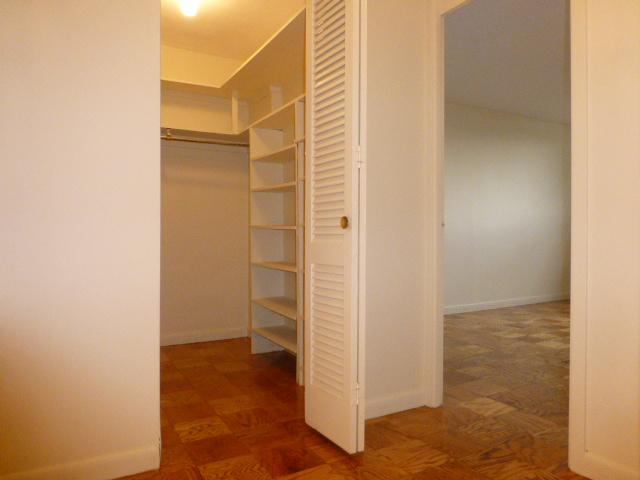 101 Monmouth St, Longwood