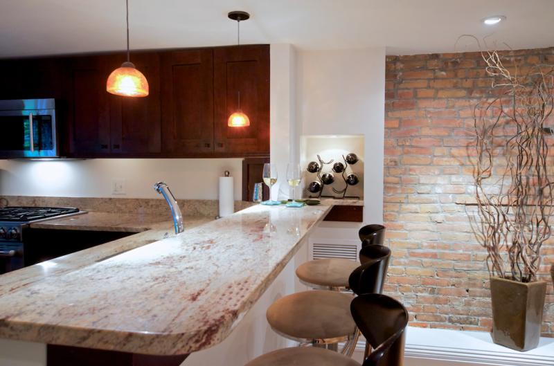 33 Gray St, South End