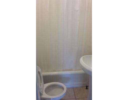 227 Newbury St, Back Bay