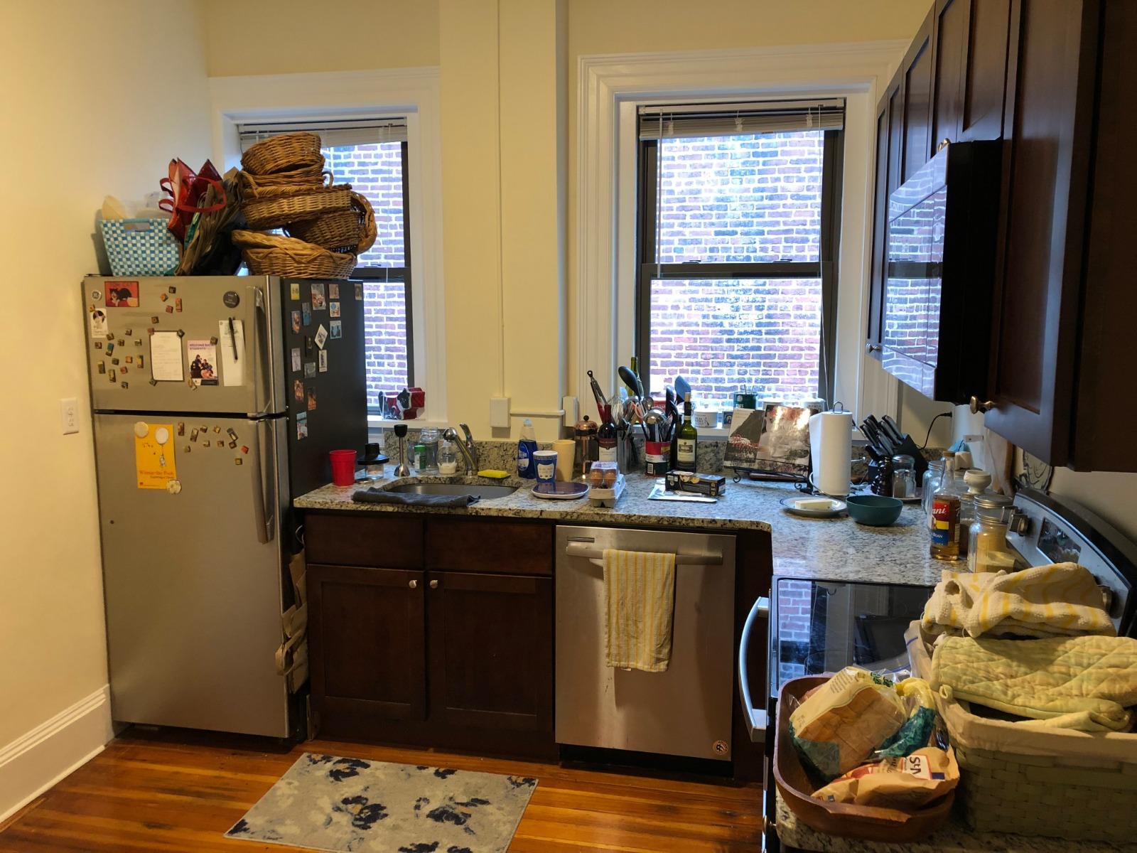 1463 Beacon St, Washington Square