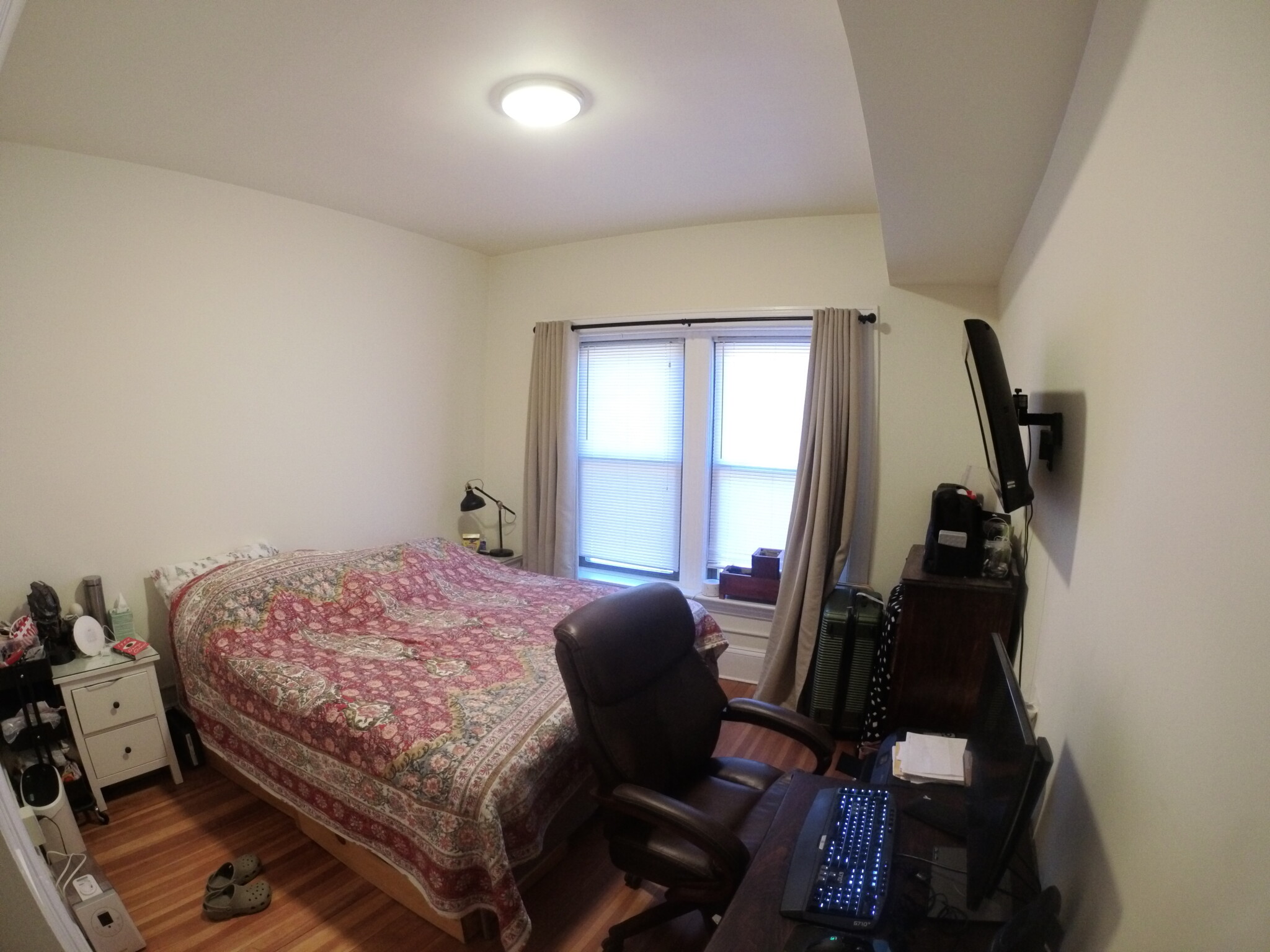 1463 Beacon St.