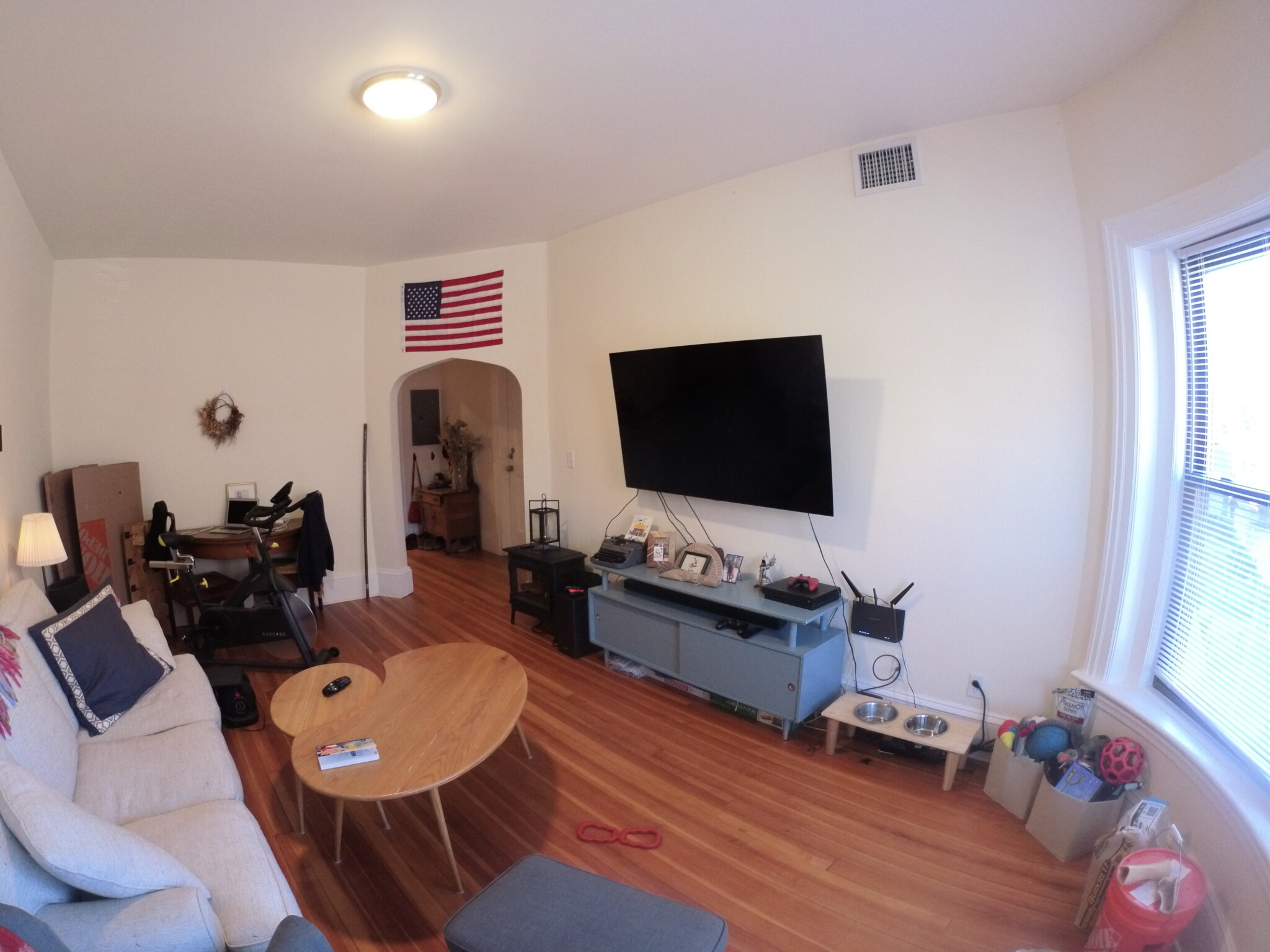 1463 Beacon St.