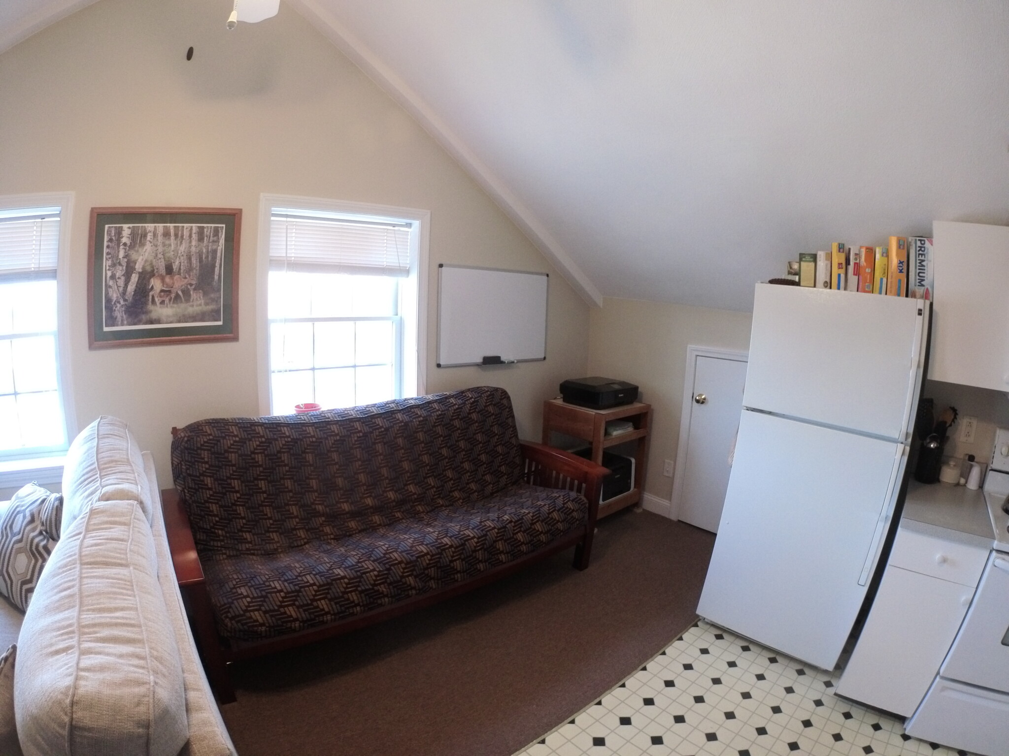 2 Chestnut Hill Ave, Brighton