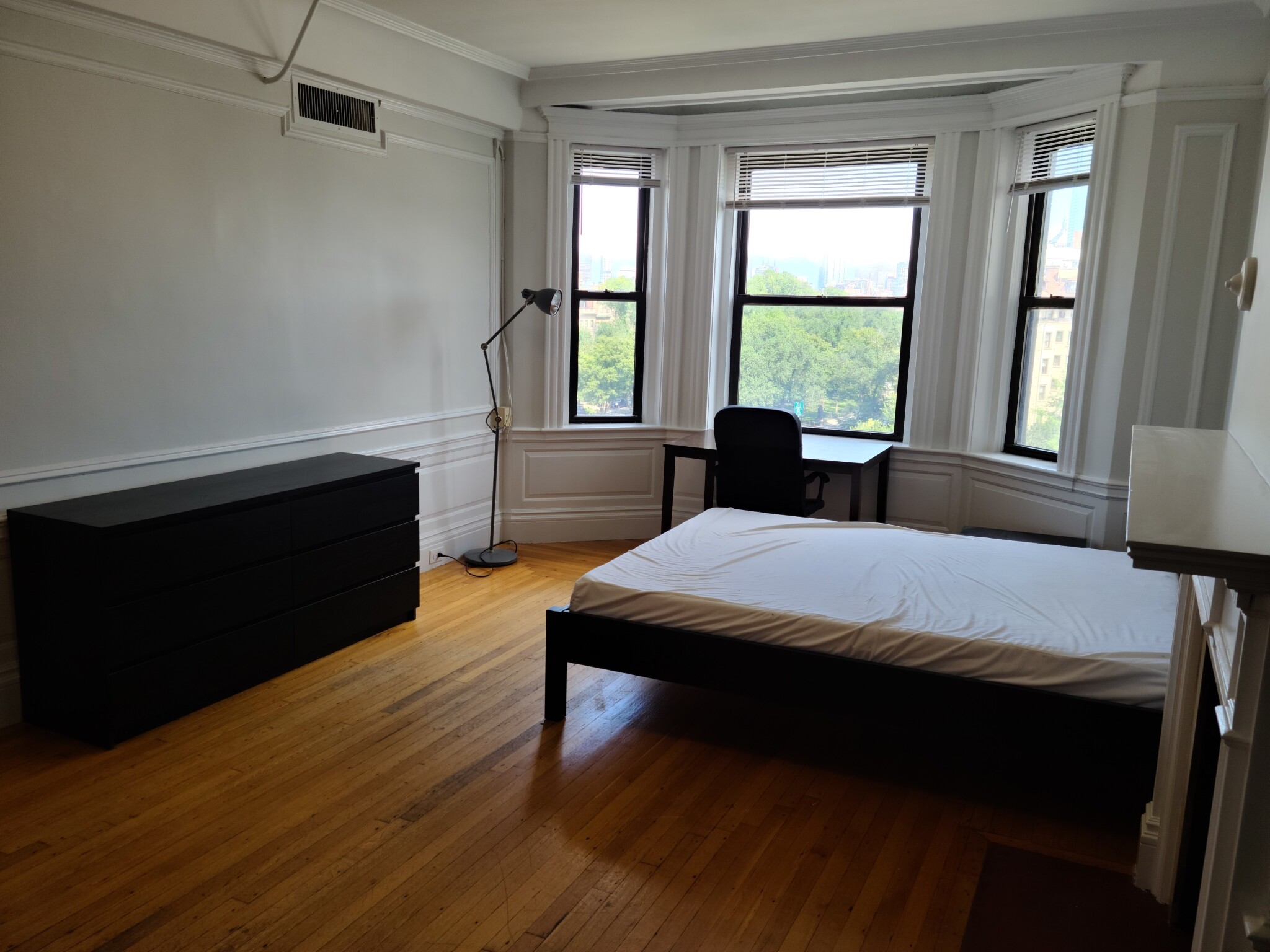 464 Commonwealth Ave, Fenway