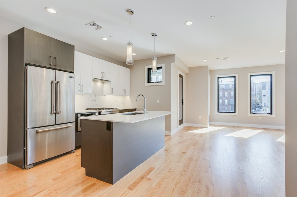 186 West 2nd St, South Boston