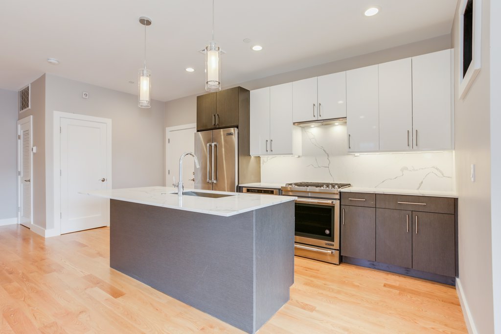 186 West 2nd St, South Boston