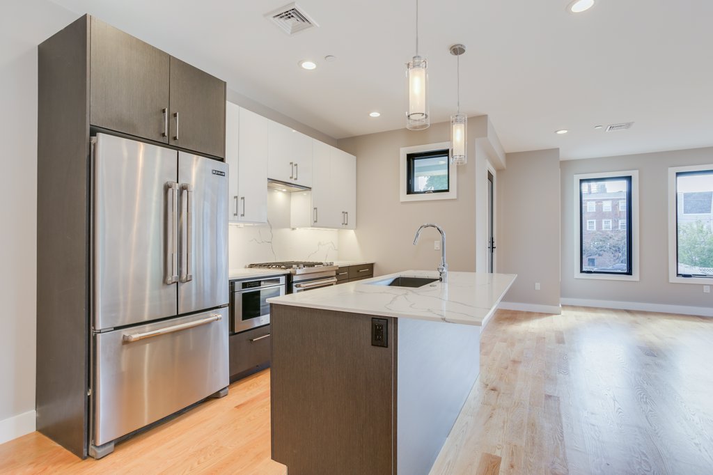 186 West 2nd St, South Boston