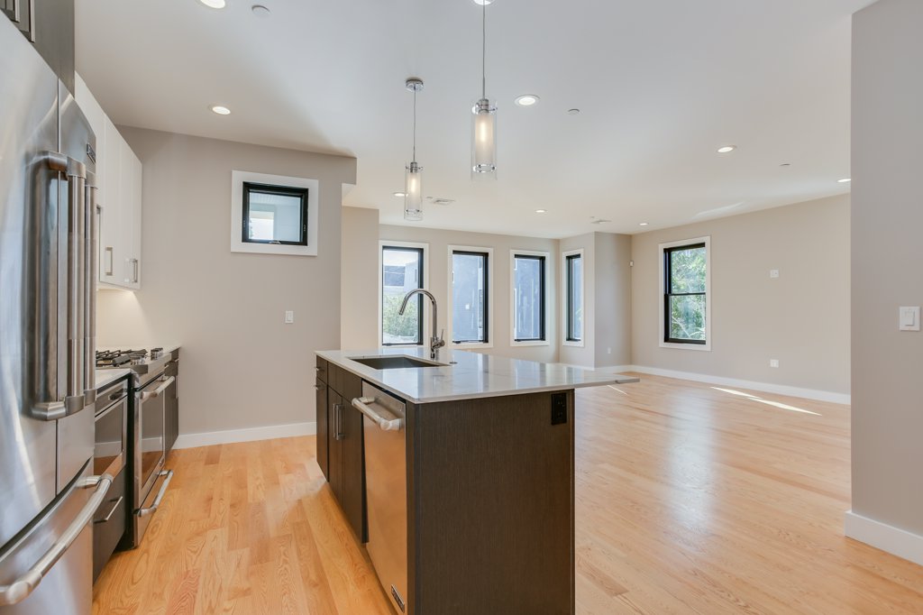 186 West 2nd St, South Boston