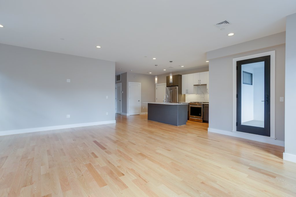 186 West 2nd St, South Boston