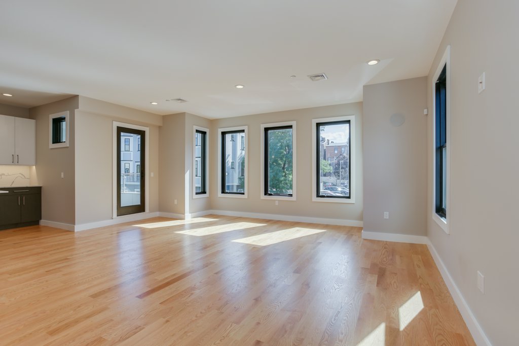 186 West 2nd St, South Boston