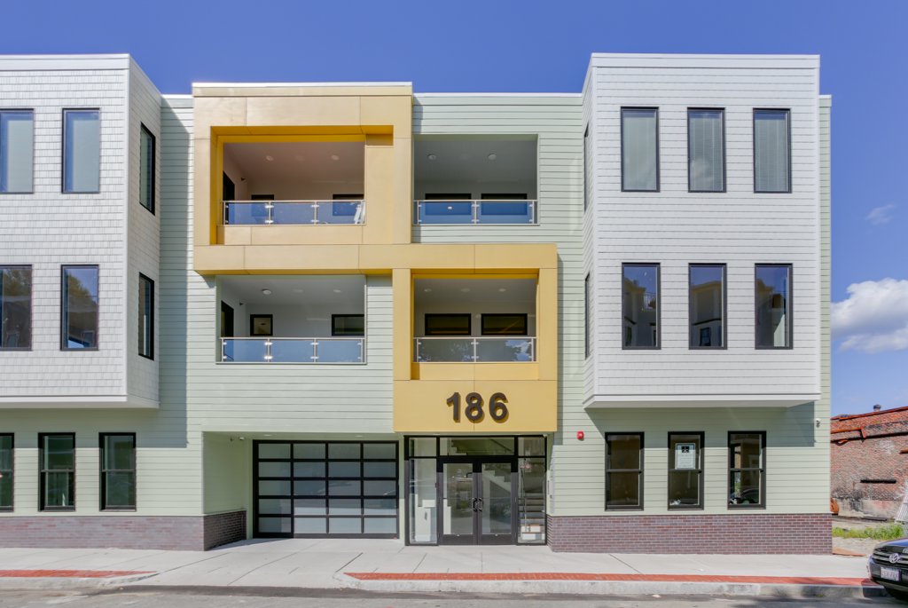 186 West 2nd St, South Boston