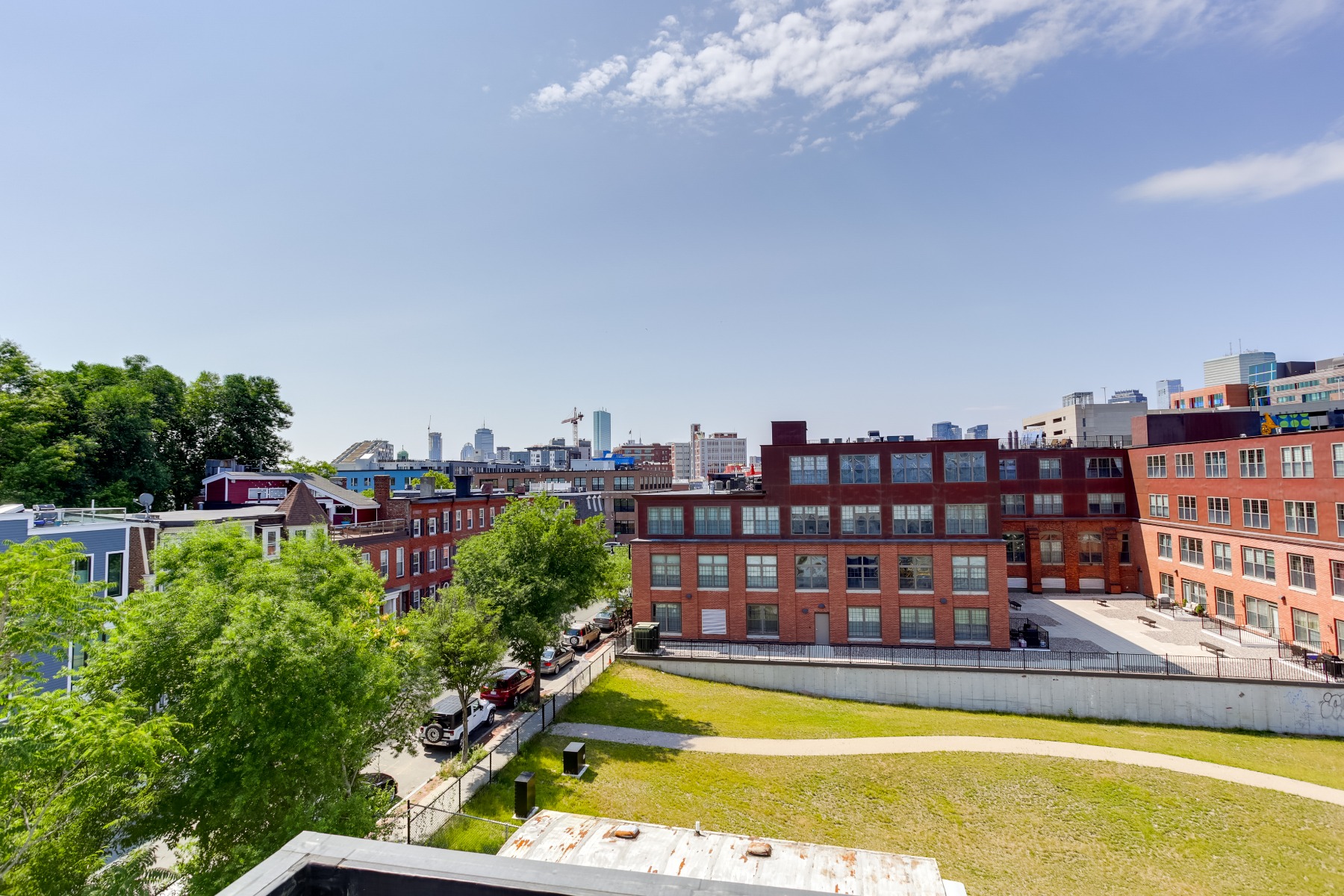 186 West 2nd St, South Boston