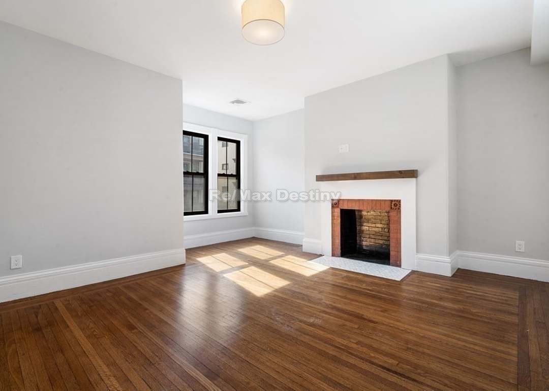 Photos of apartment on Monadnock St.,Boston MA 02125