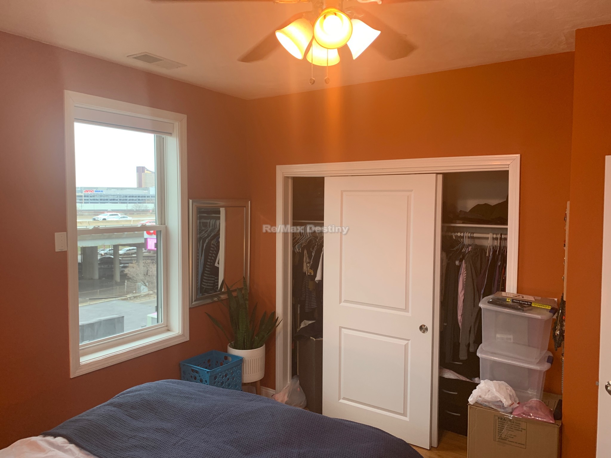 Photos of apartment on Fellsway W,Somerville MA 02145