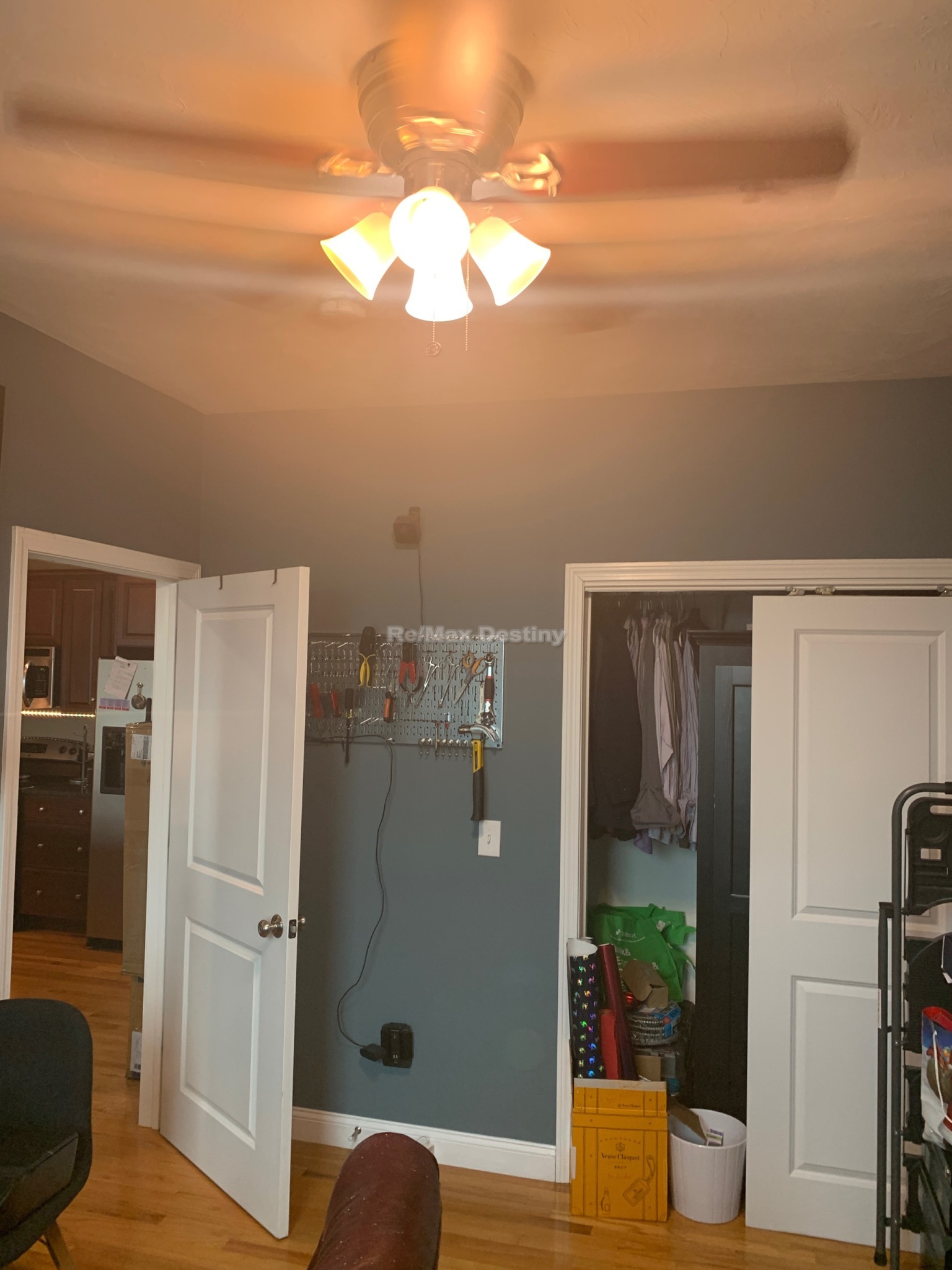 Photos of apartment on Fellsway W,Somerville MA 02145