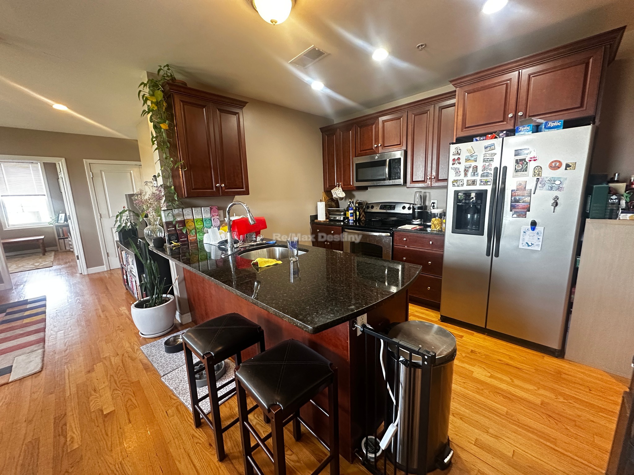 Photos of apartment on Fellsway W,Somerville MA 02155