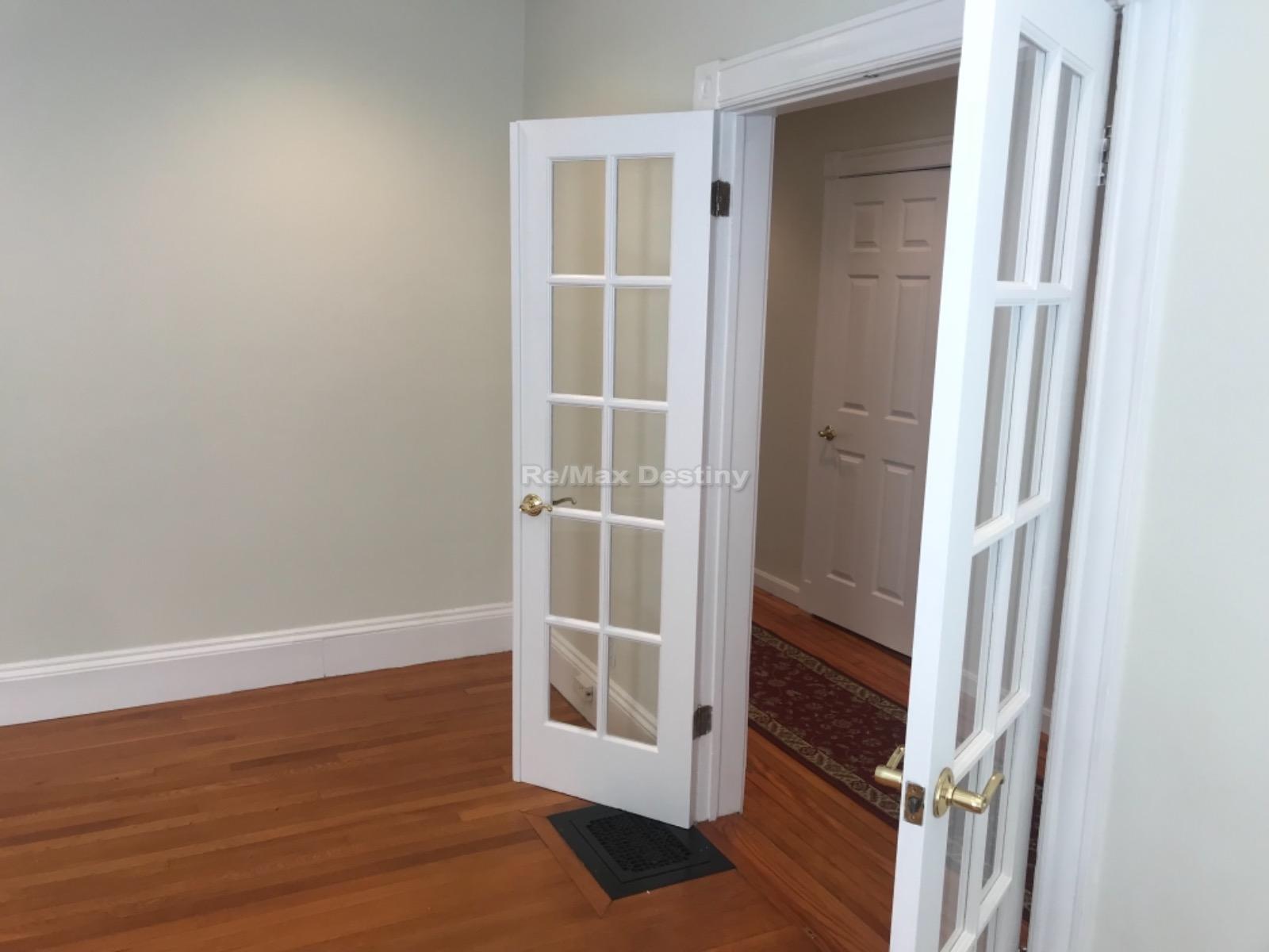 2 bed, 1 bath apartment for rent at 62 Grant St Unit 1, Somerville — photo 15 of 26