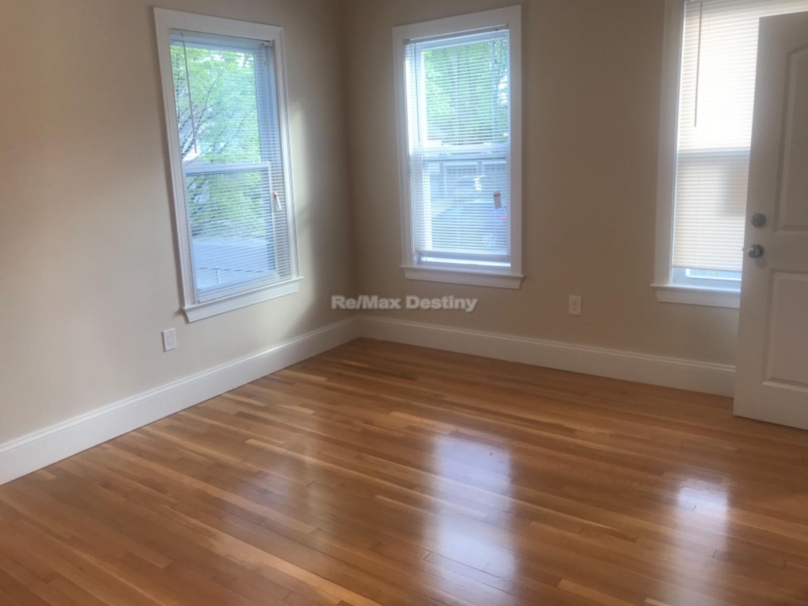 2 bed, 1 bath apartment for rent at 343 Beacon St Unit 1, Davis Square — photo 9 of 21