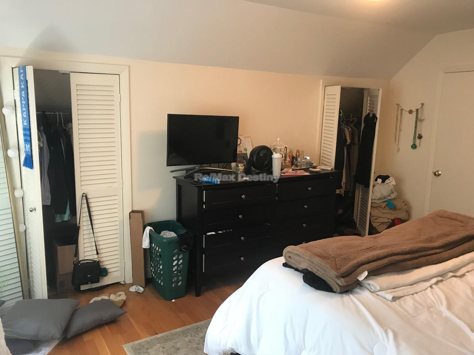 40 Walker St, Davis Square