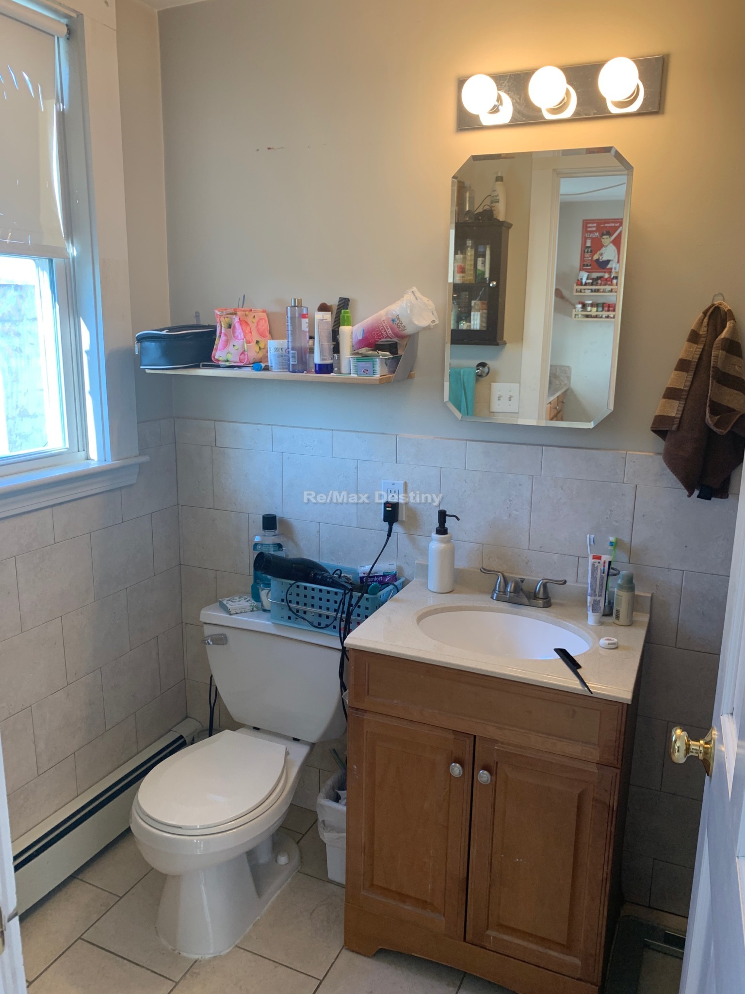 17 Endicott, Teele Square