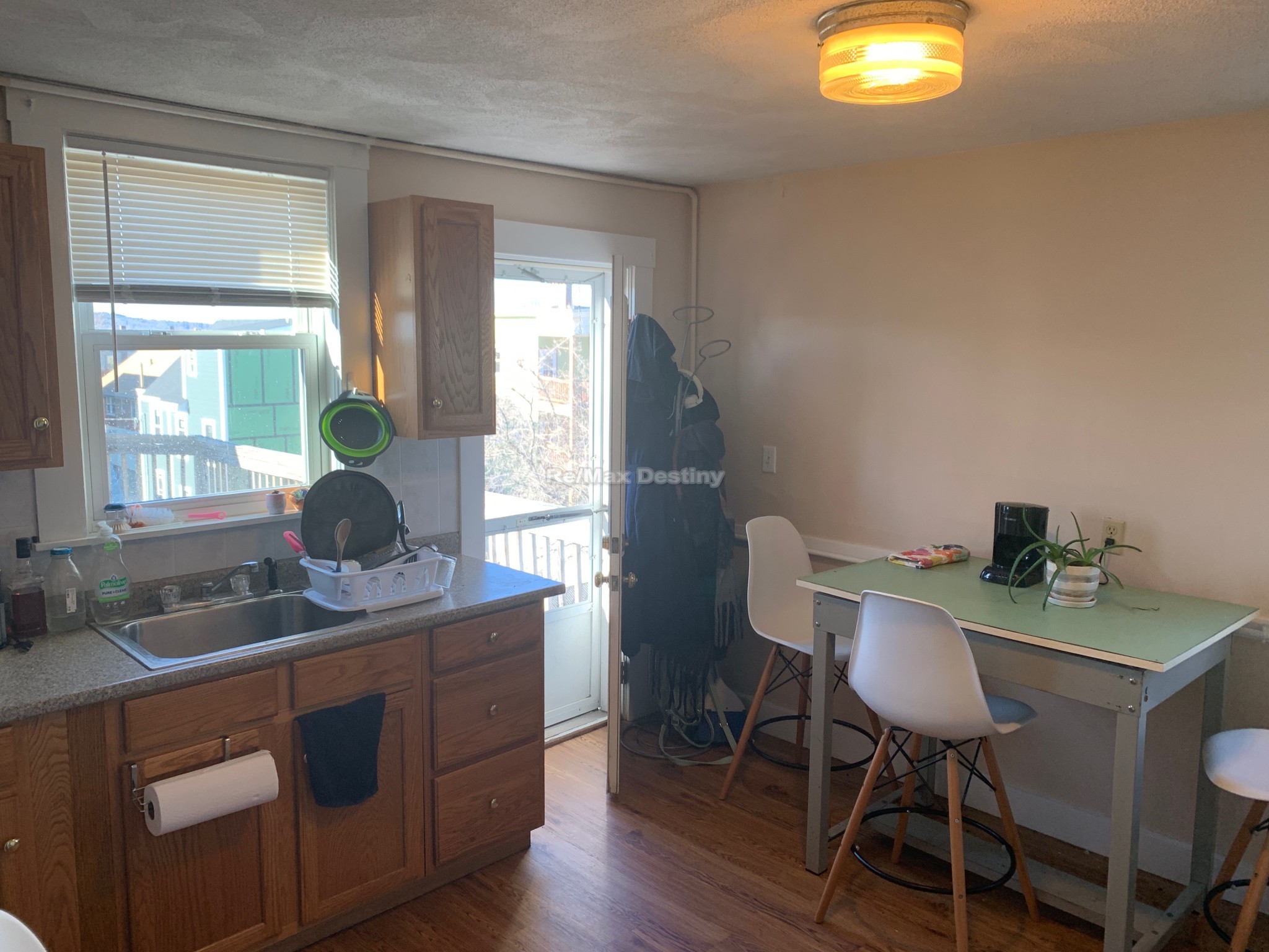 1 bed, 1 bath apartment for rent at 17 Endicott Unit 6, Somerville — photo 4 of 14