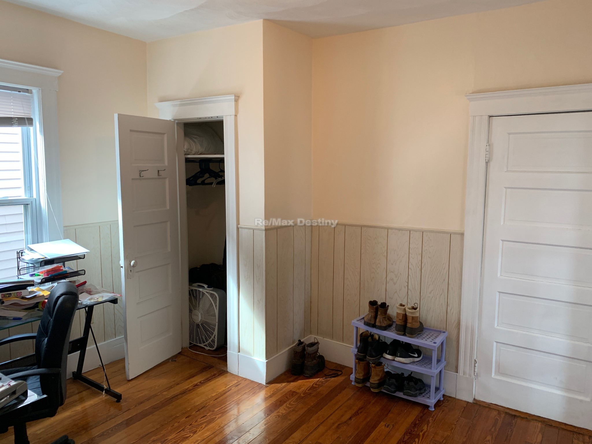 3 bed, 1 bath apartment for rent at 78 Marion St Unit 3COPY, Inman Square — photo 3 of 8