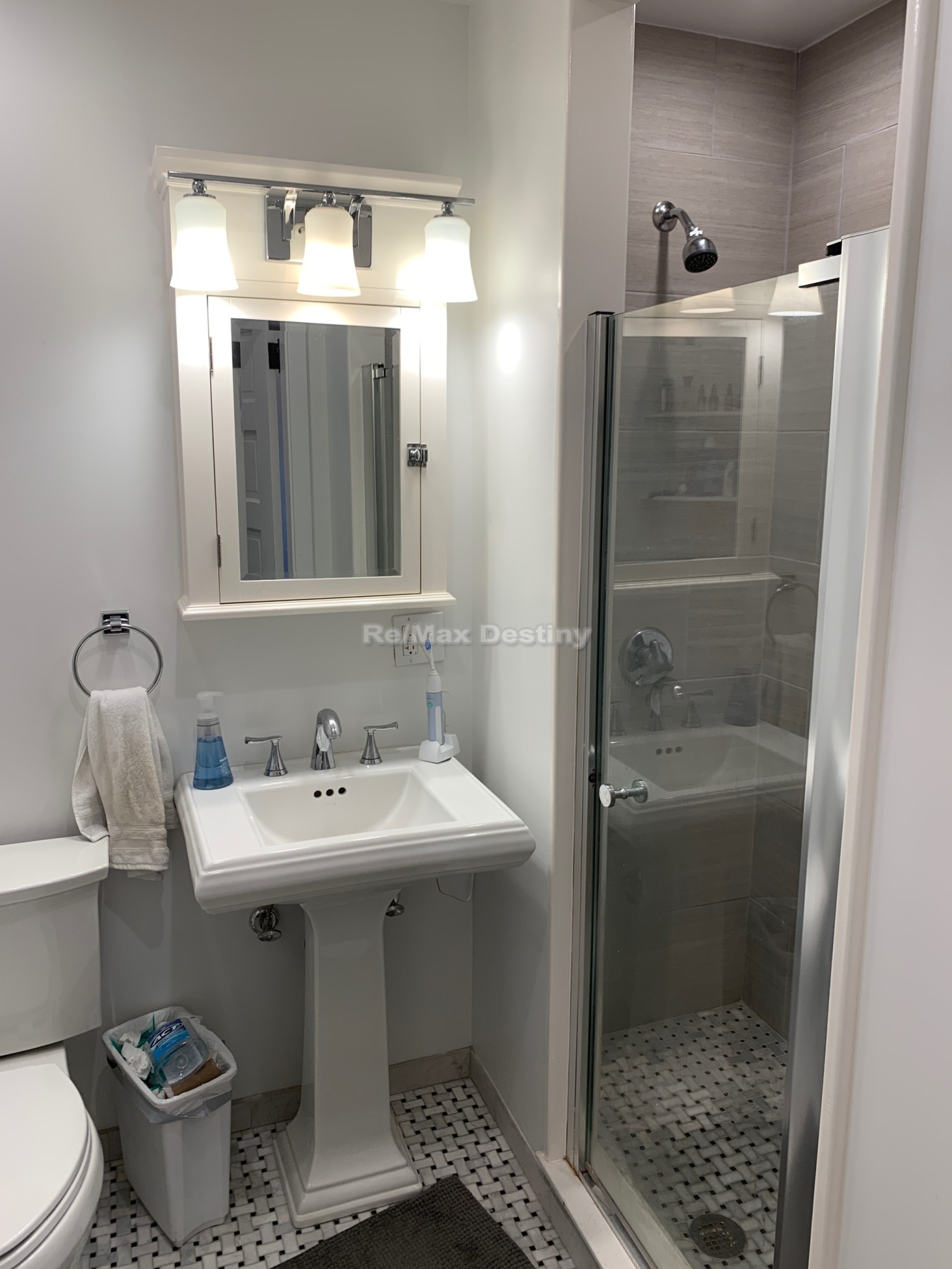 66 Maple Ave, Mid Cambridge