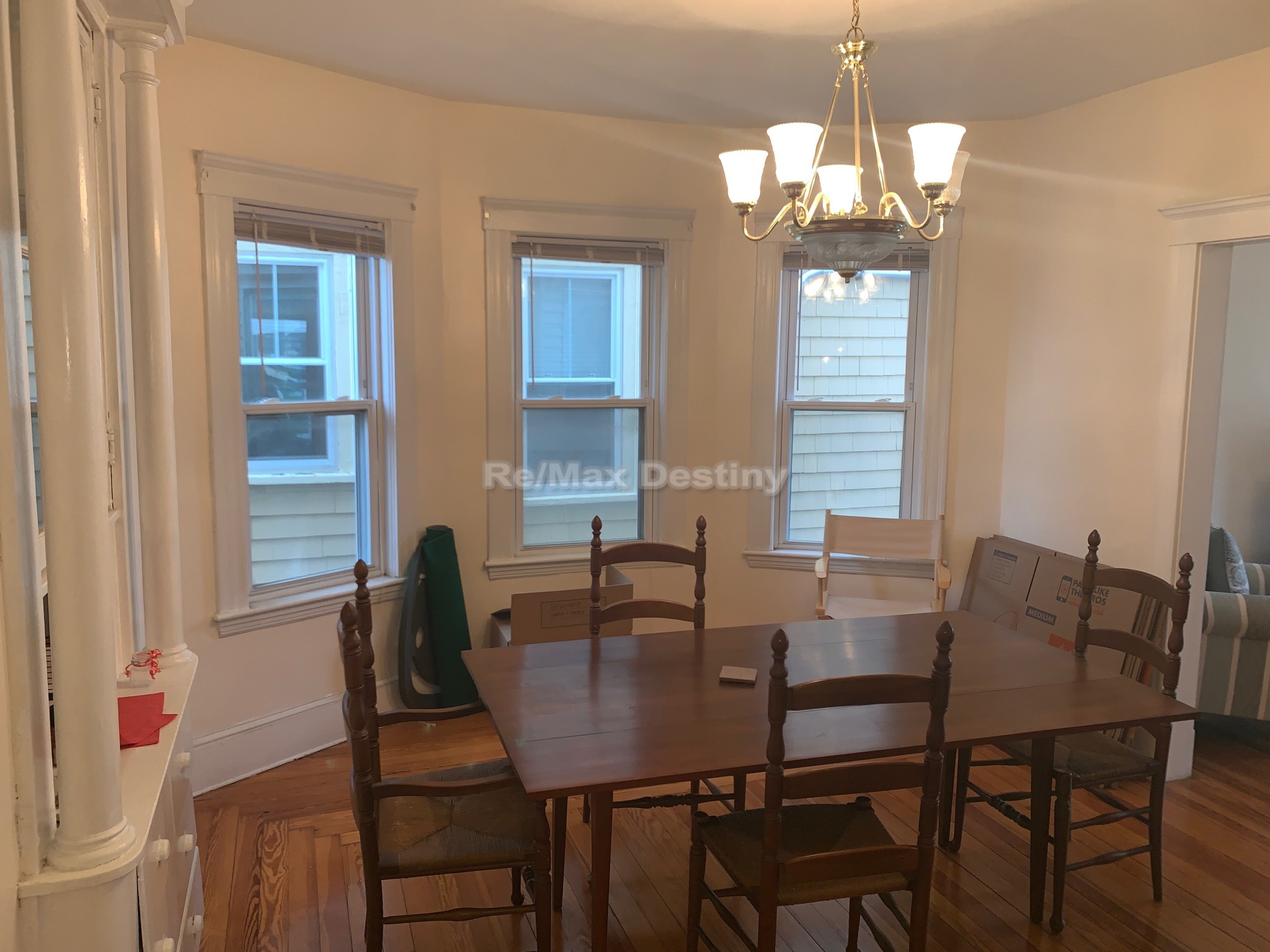 3 bed, 1 bath apartment for rent at 10 Dimick St Unit 2, Somerville — photo 3 of 11