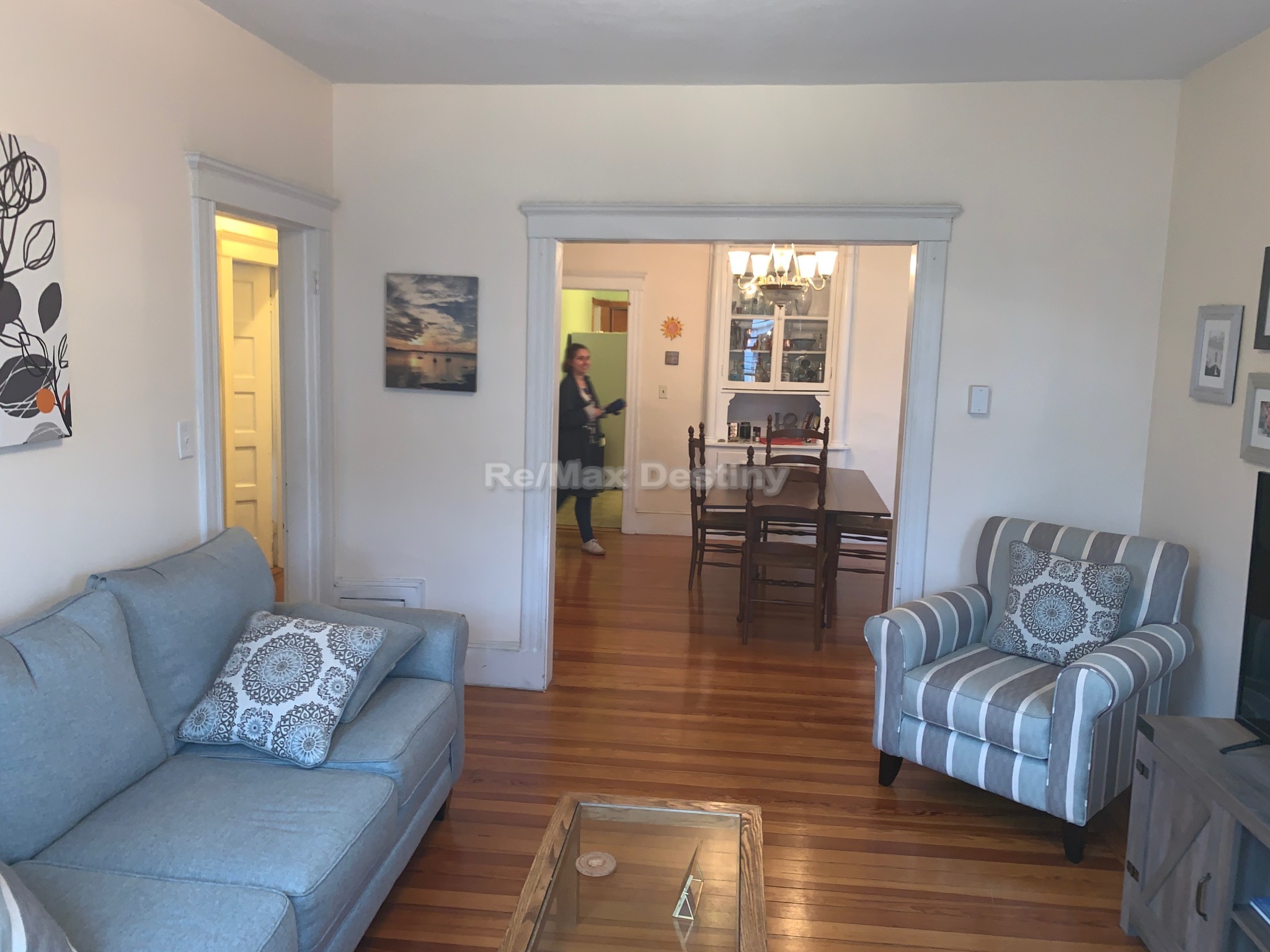 3 bed, 1 bath apartment for rent at 10 Dimick St Unit 2, Somerville — photo 2 of 11