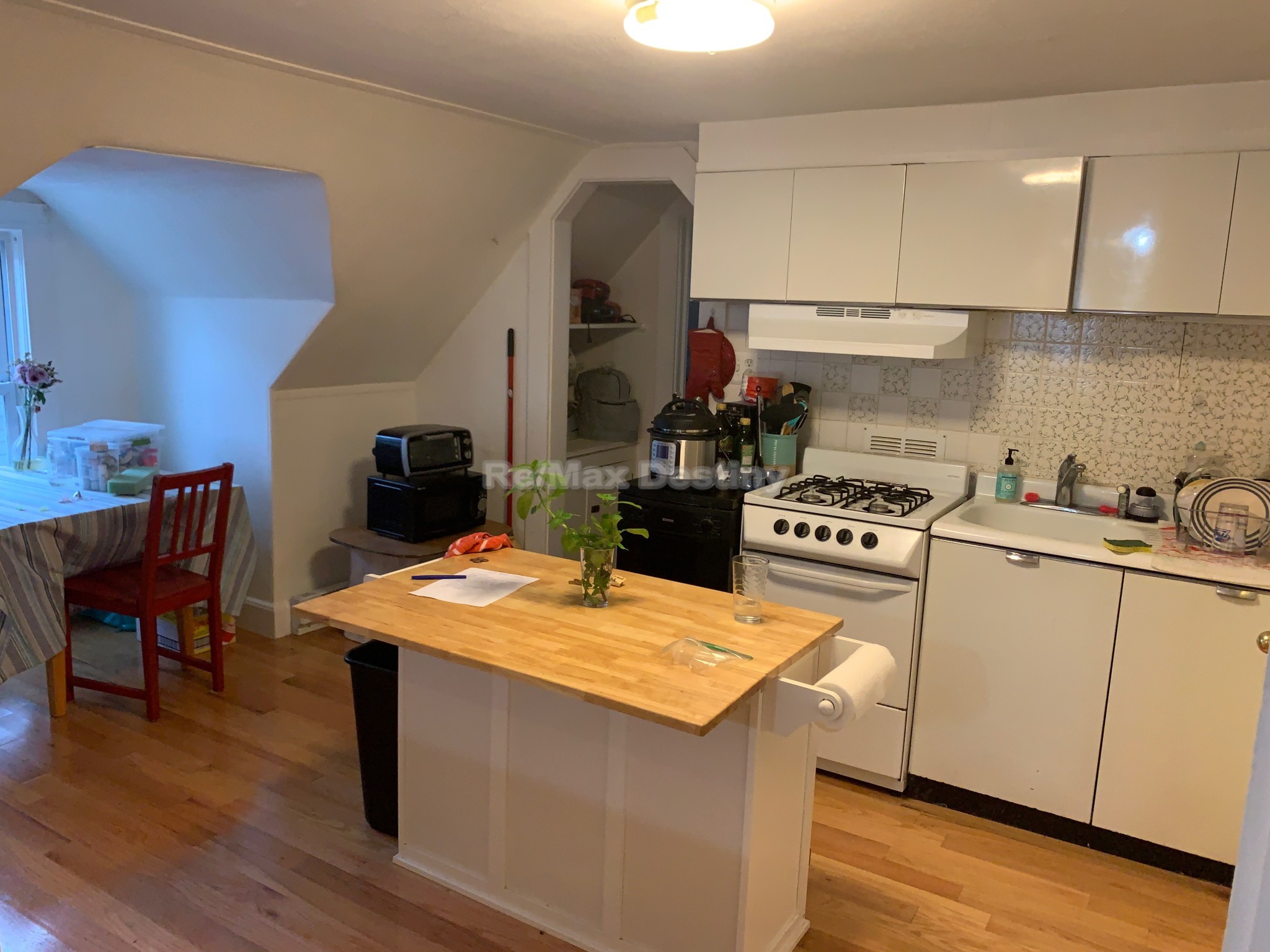 2 bed, 1 bath apartment for rent at 10 Stanford Terr Unit 2, Somerville — photo 2 of 13
